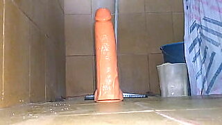 girls toilet porn