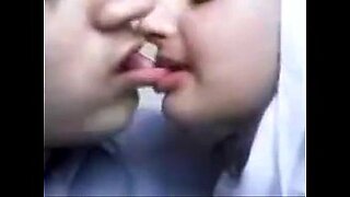 kissing nd sex vedio downlode