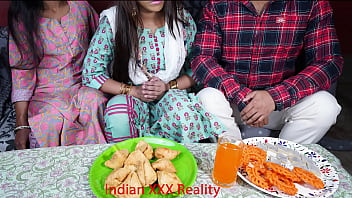 indian xvideos sil band 15 sal ki ladki ki chudai