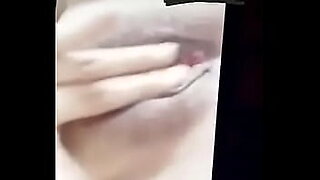 sexy indian babe on live cam show exposing bigtits and pussy masturbation xvideos