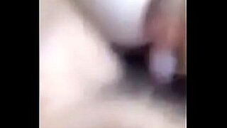 kendra lust finger her pussy