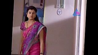 indian beautiful aunt bhabi chudai vedio in saree blouse bra big boobs