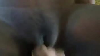 fingering pussy n licking