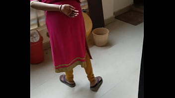 kerala aunty her milk boob