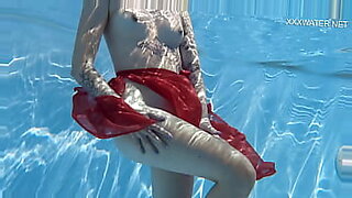 swimming pool sex spy