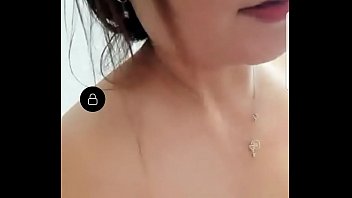 laura 19 big tits selfmade cam movie