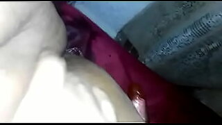 mujer atrapada en el fregadero y se la folla