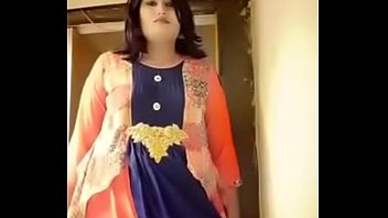 indian mature wife aunty with saree