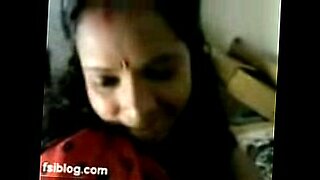 mallu aunty foot massage