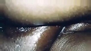 on her knees suck home movie swallow2