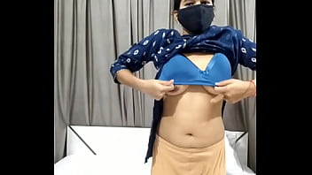 model bra big tits